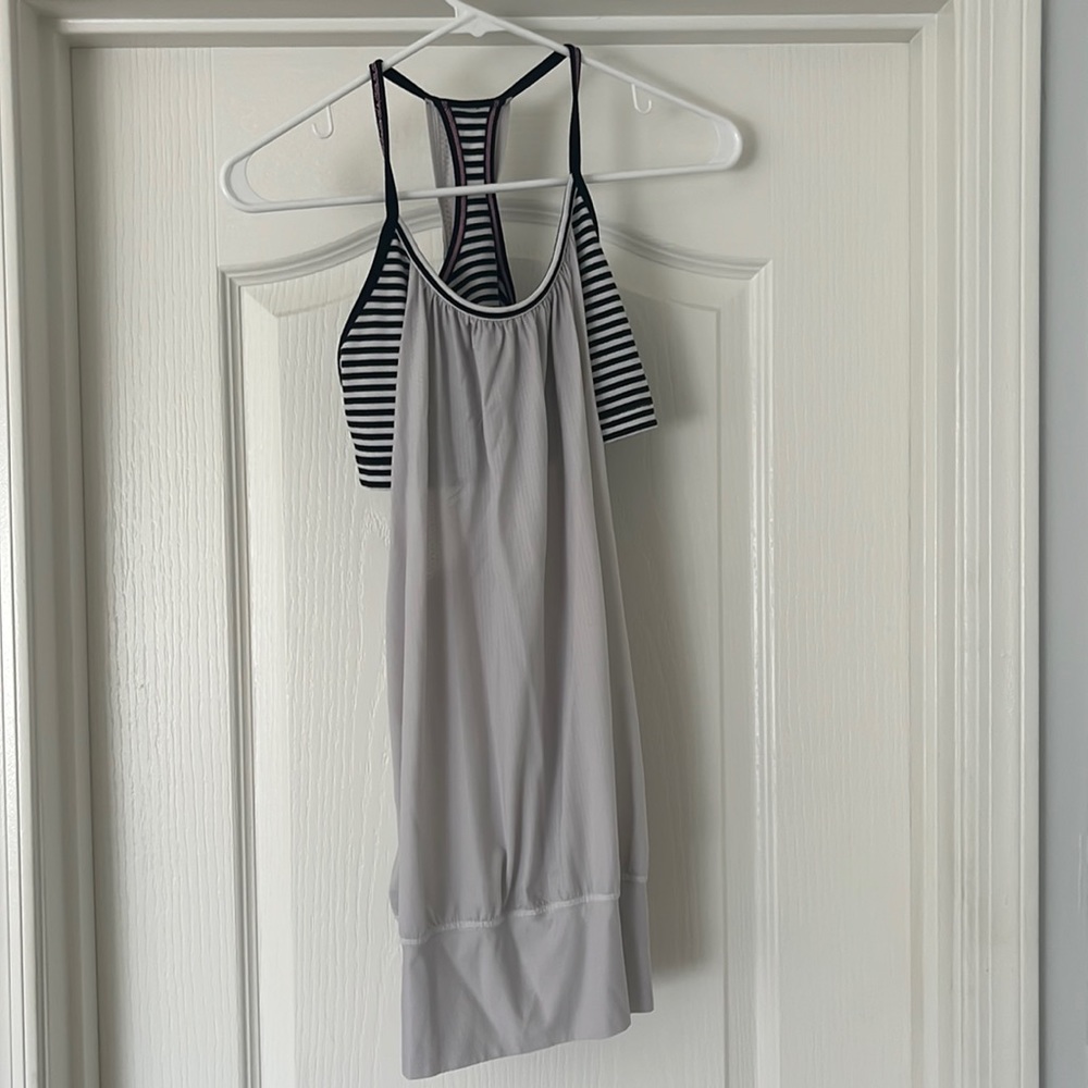 Lululemon tank